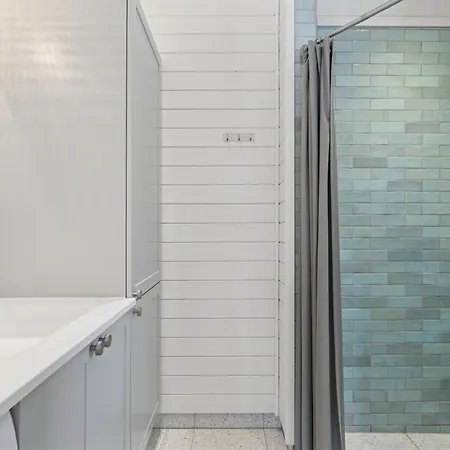 Hoat - 250m From The Sea By Interhome *